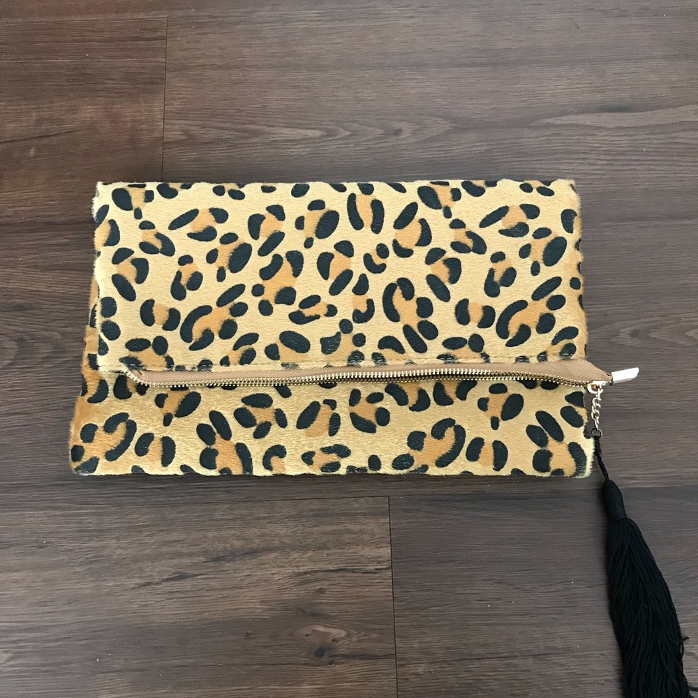 Boohoo leopard clutch